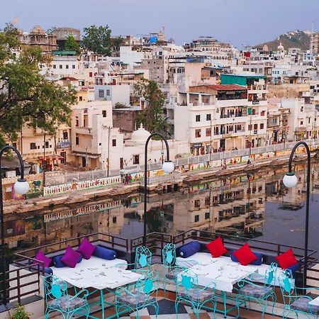 Hide-In Udaipur - A Lake View Boutique Hotel Esterno foto