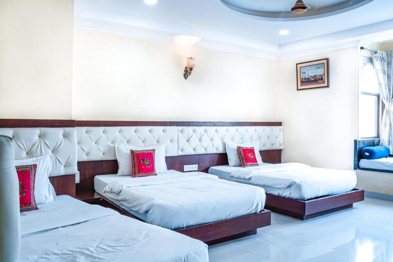 Hide-In Udaipur - A Lake View Boutique Hotel Esterno foto
