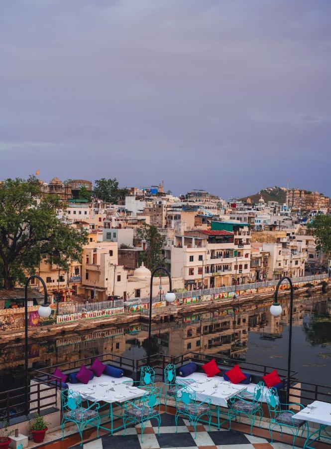 Hide-In Udaipur - A Lake View Boutique Hotel Esterno foto